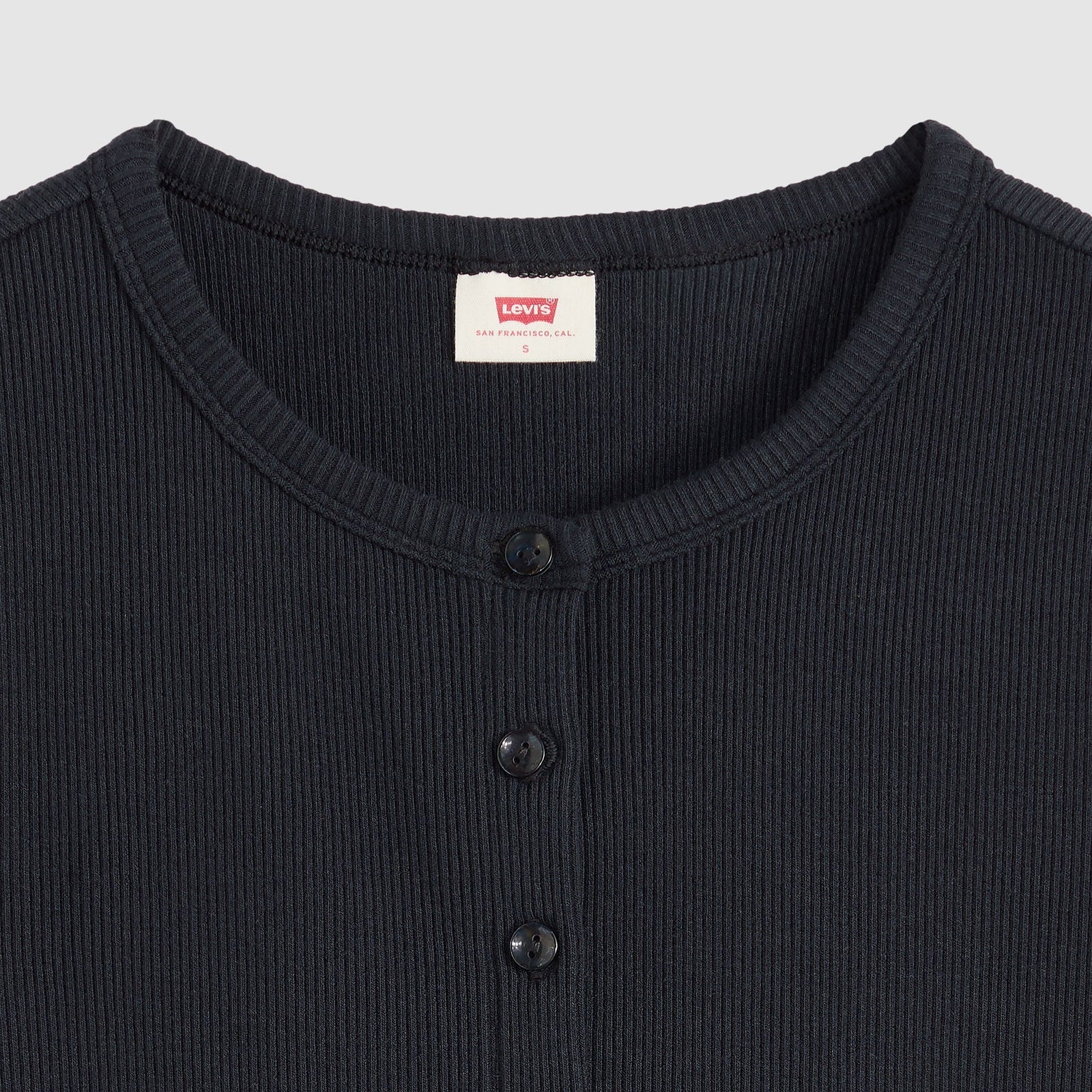 Main 6 - Levi's® Women's Rory Button Short-Sleeve Top - 0086M0000