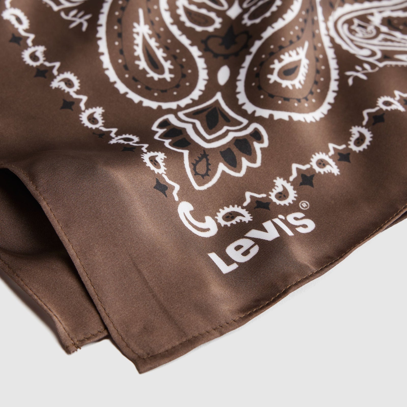 Main 4 - Levi's® Women's Satin Bandana - 005G00004
