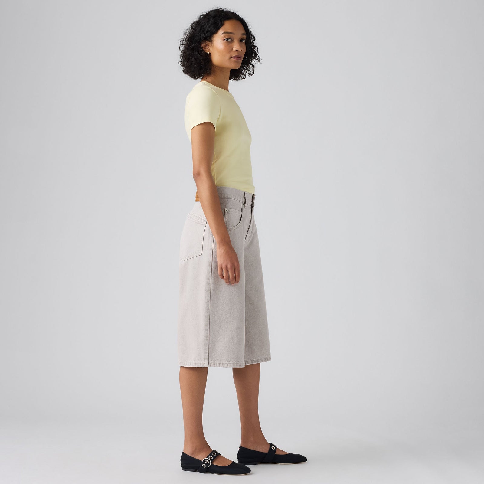 Main 4 - Levi's® Women's Super Baggy Jorts - 005DT0016