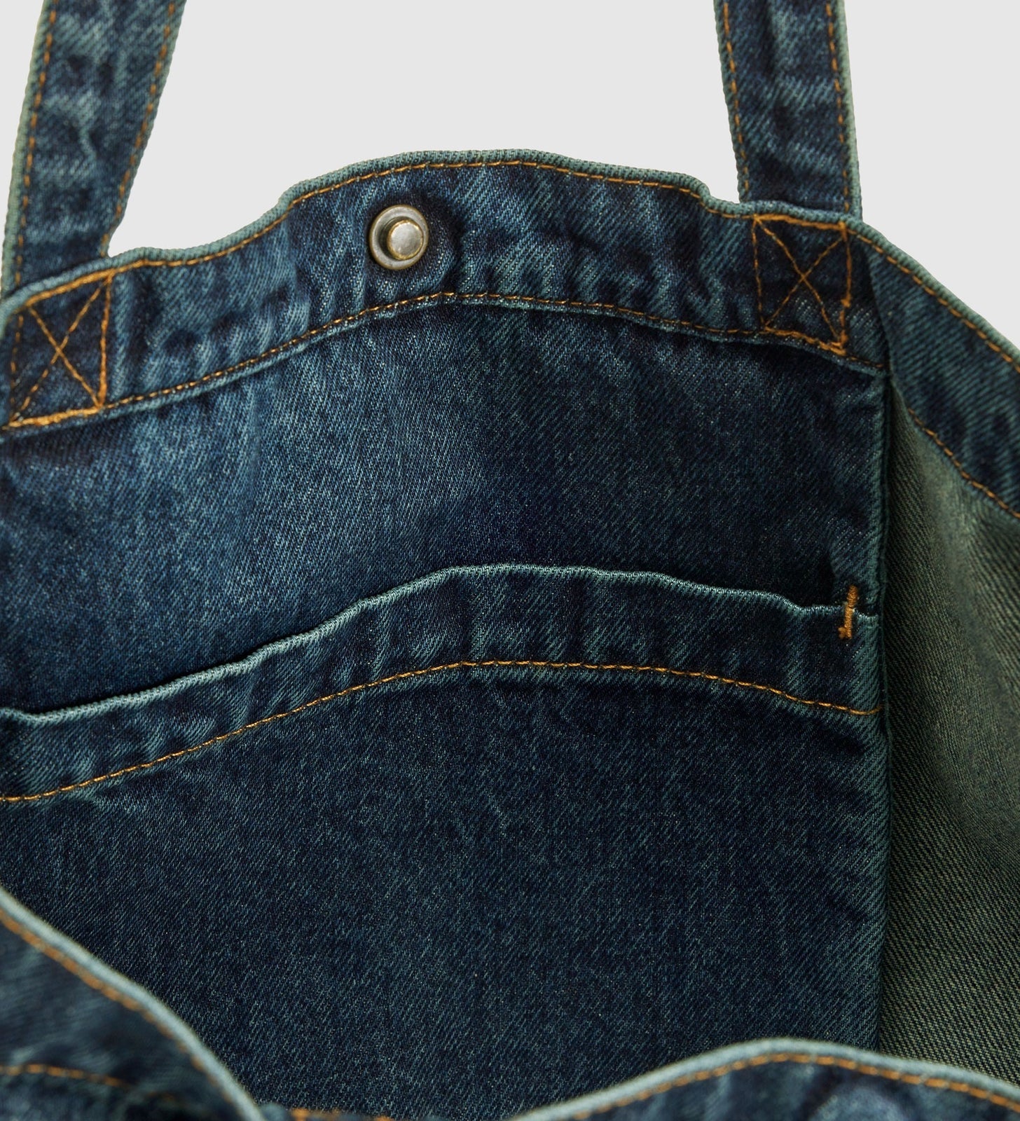 Main 5 - Levi's® Women's Tote - 005FV0005