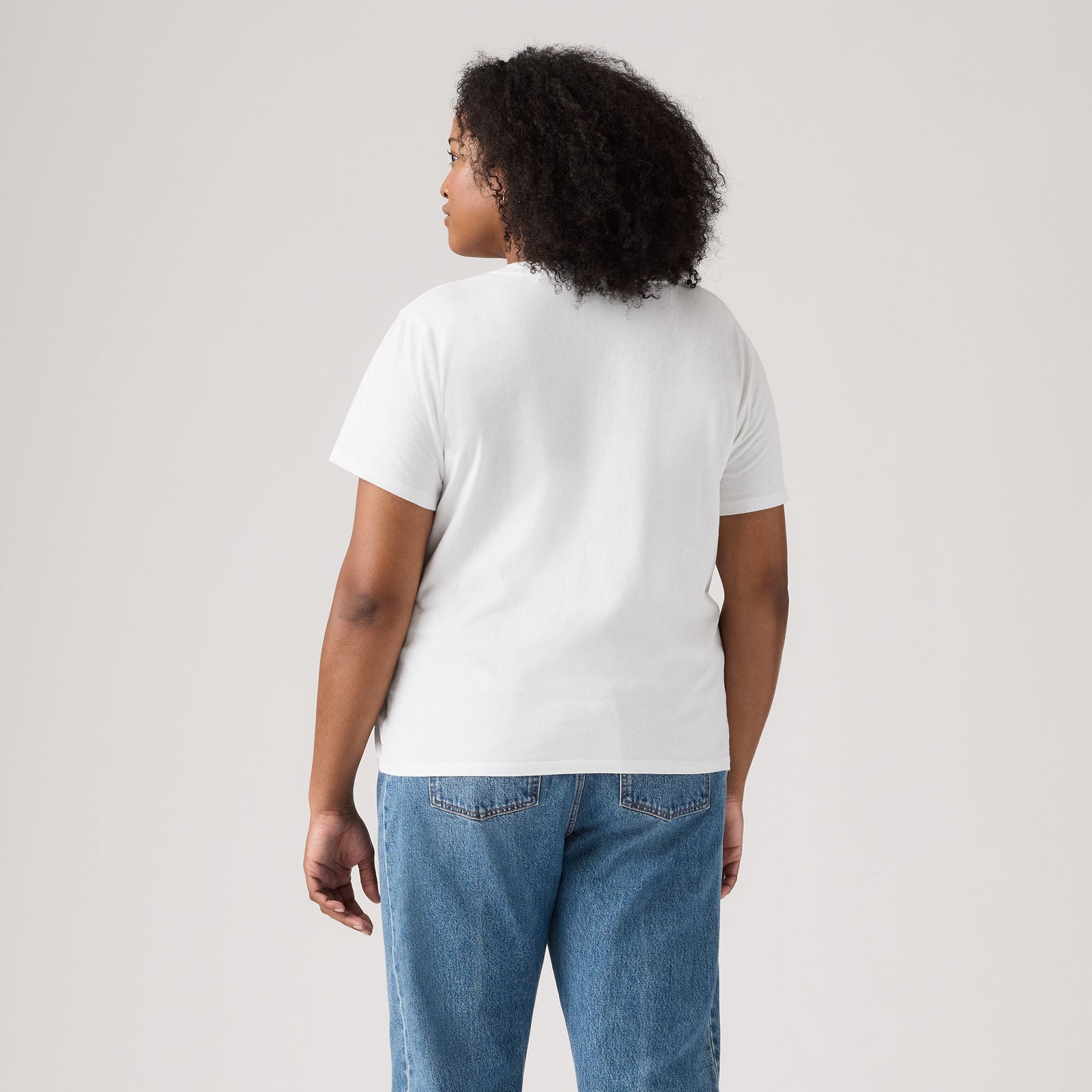 Main 2 - Levi's® Women's V-Neck T-Shirt (Plus Size) - A23230001