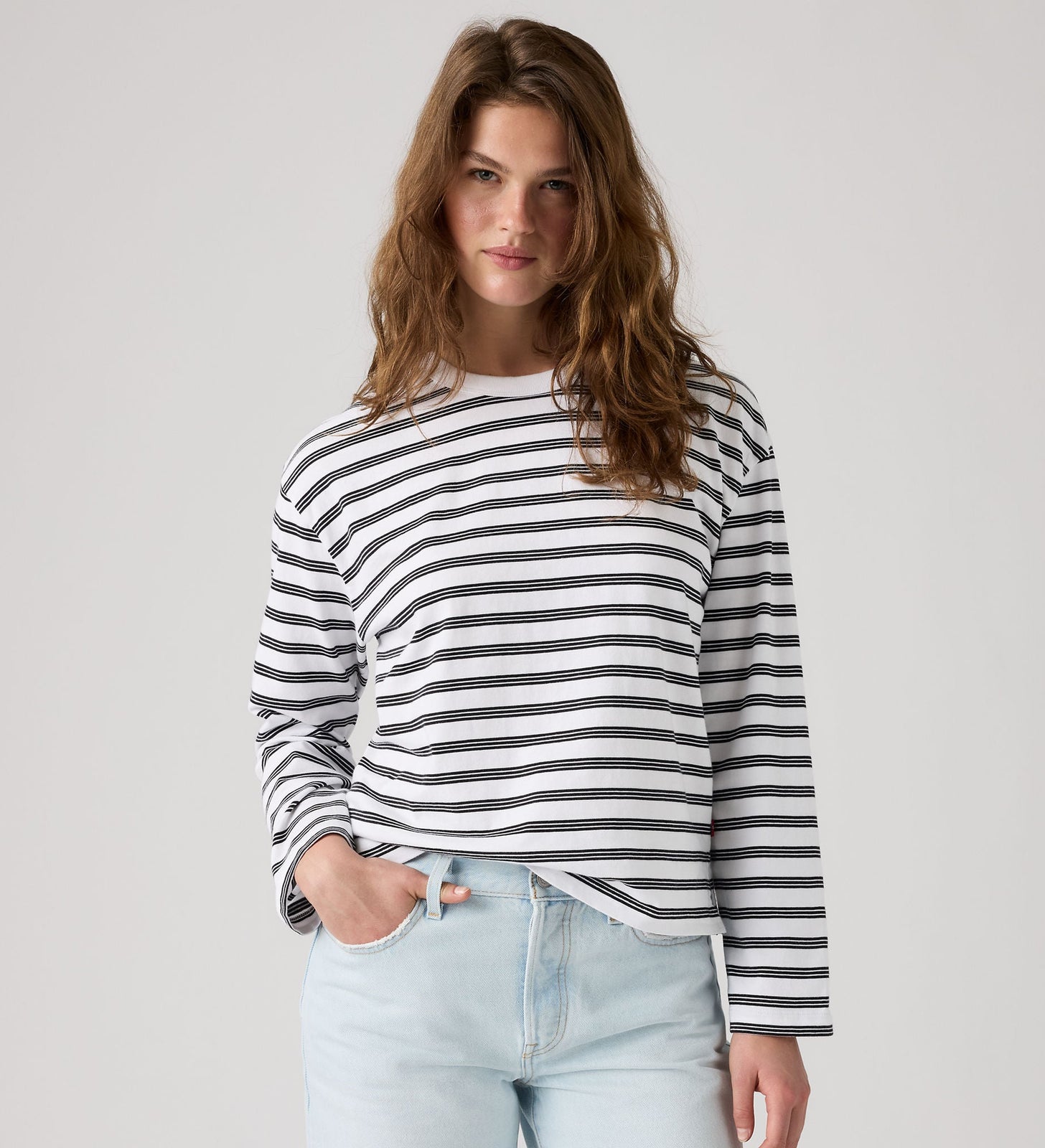 Main 1 - Levi's® Women's Vintage Long-Sleeve Tee - 0085S0002