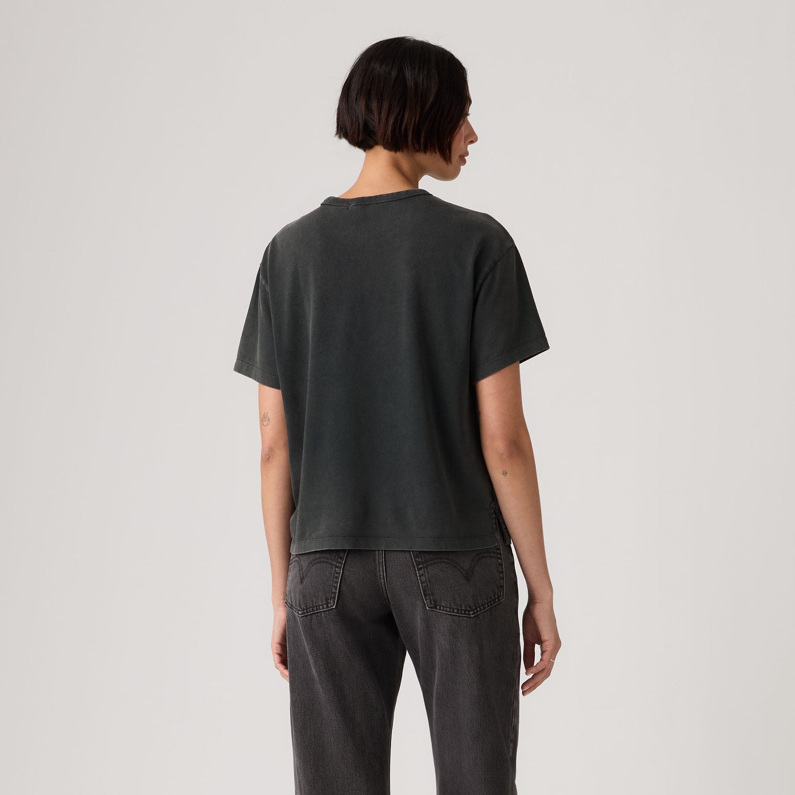 Main 2 - Levi's® Women's Vintage Short-Sleeve Tee - 005IX0001