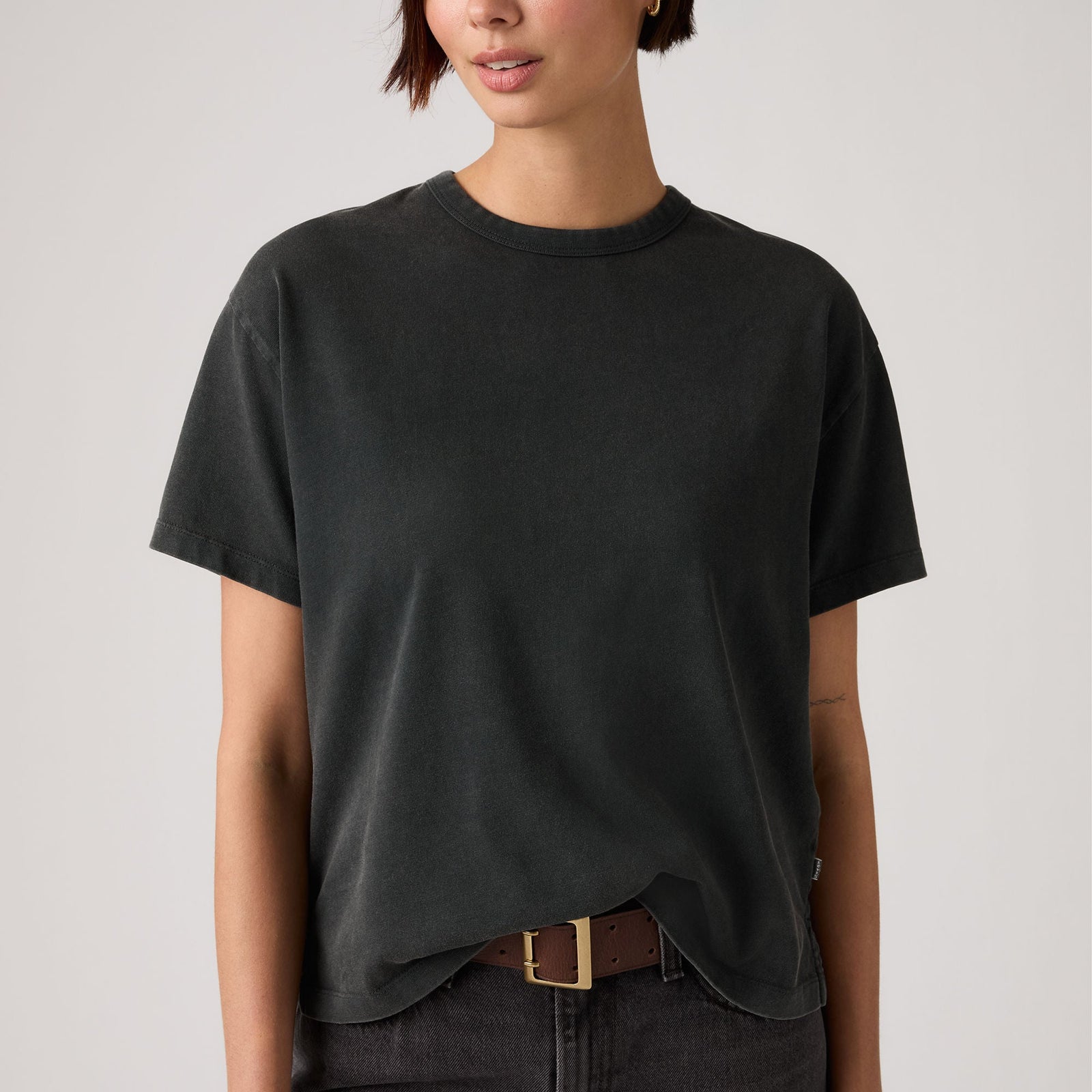 Main 4 - Levi's® Women's Vintage Short-Sleeve Tee - 005IX0001