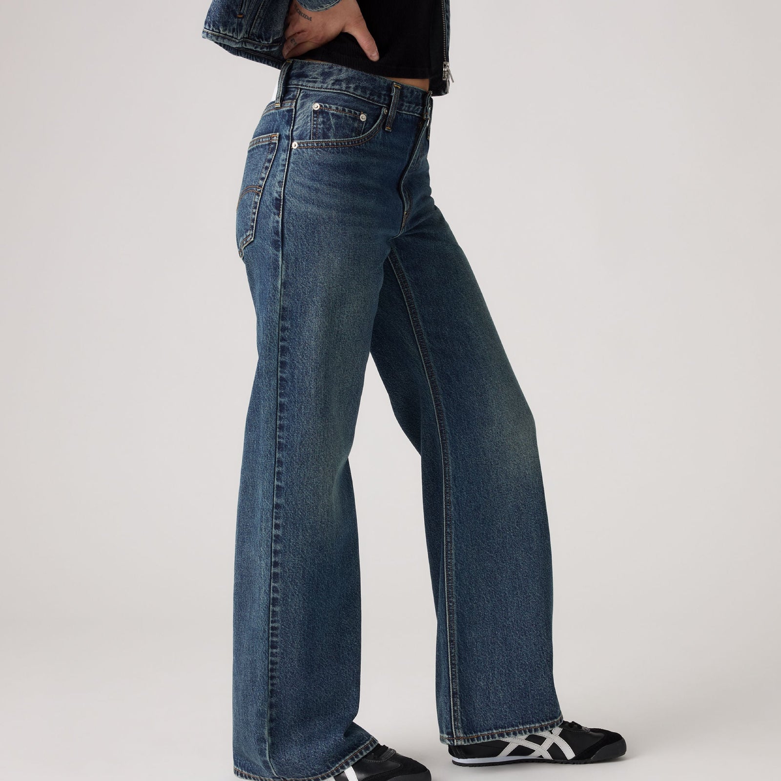 Main 7 - Levi's® x Rosé Women's Loose Boot Jeans - 00C0D0000
