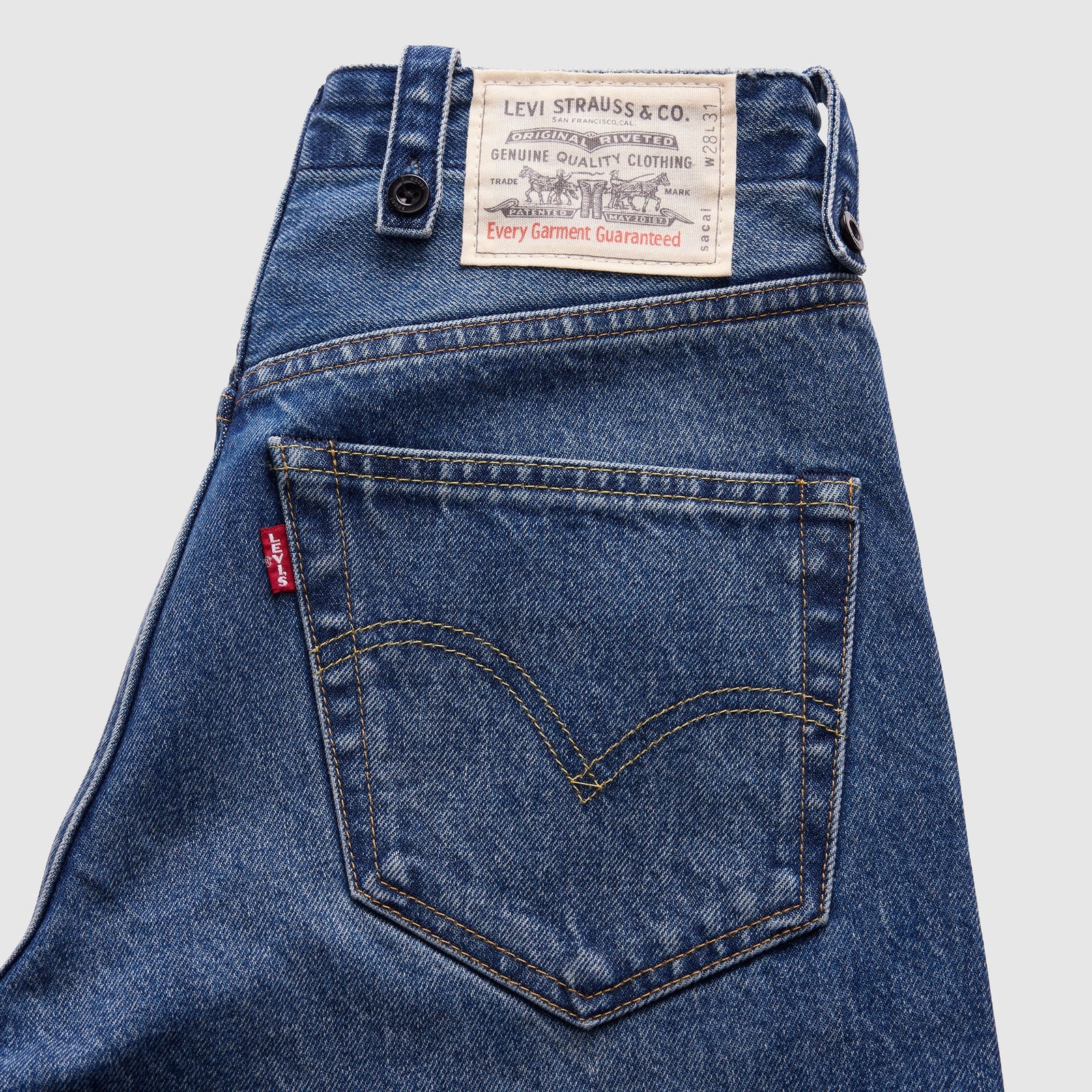 Main 10 - Levi’s® x sacai Belted Wide Pants - 008BK0002