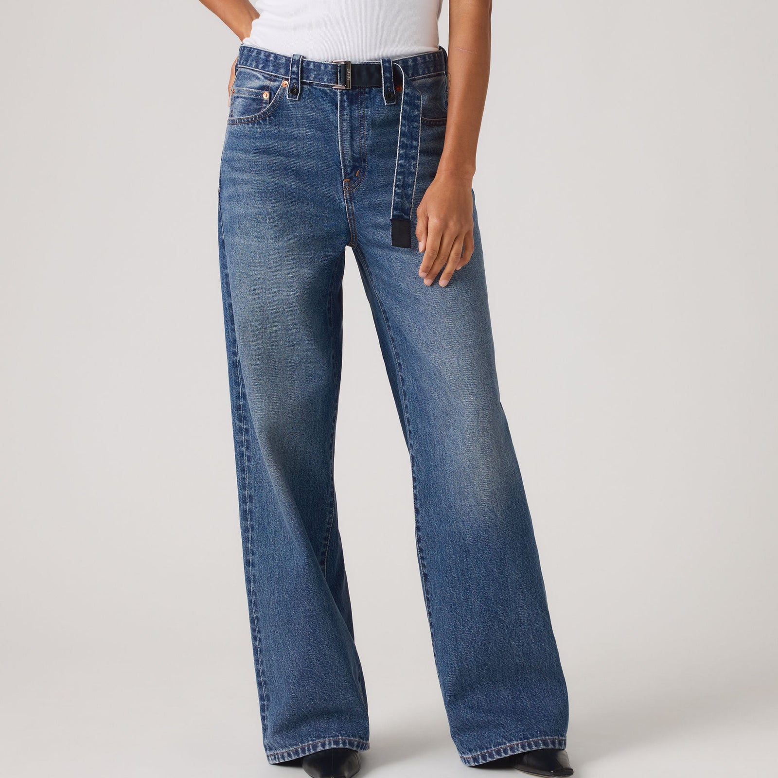 Main 7 - Levi’s® x sacai Belted Wide Pants - 008BK0002
