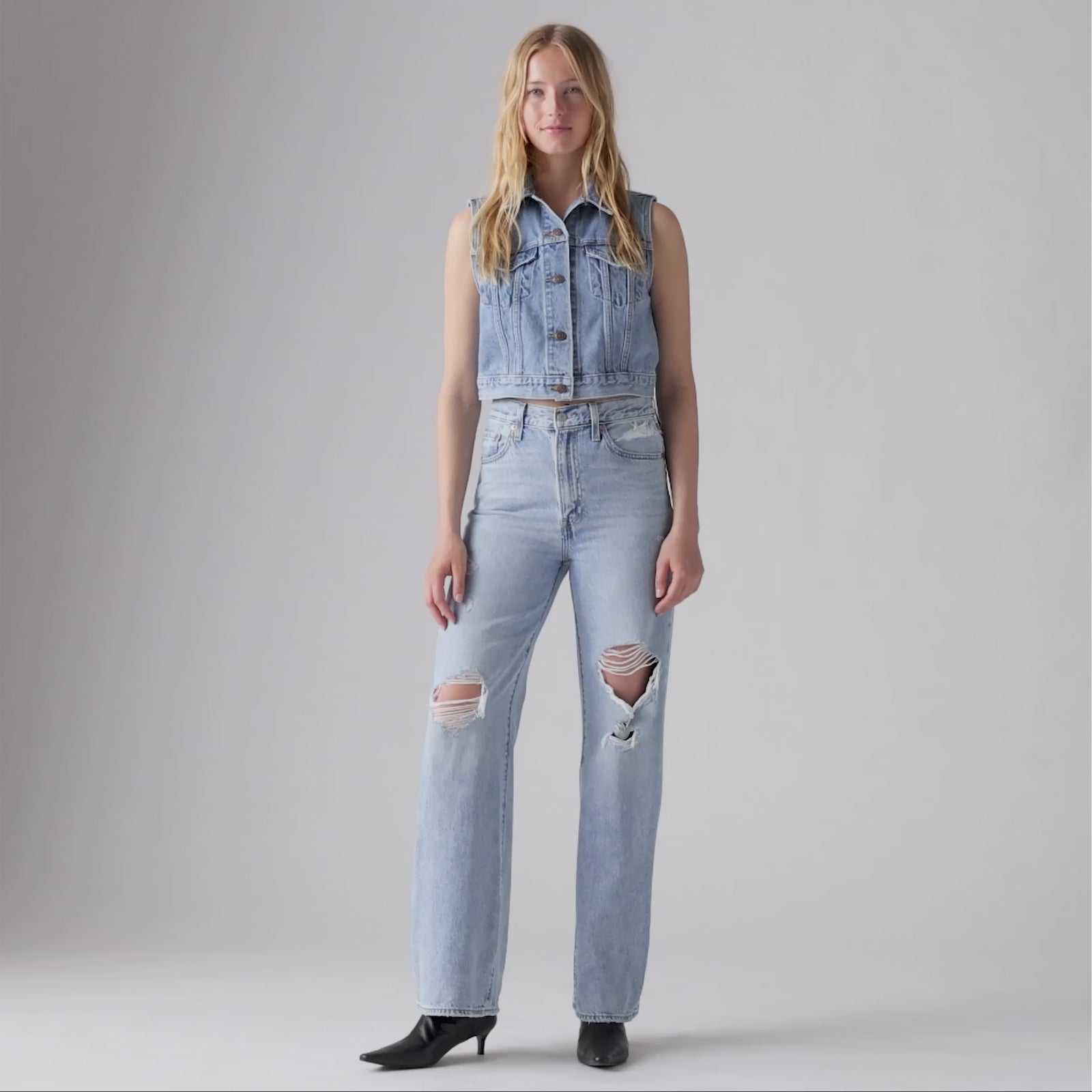 Main 3 - Levi's® Women's Ribcage Wide-Leg Jeans - A60810091