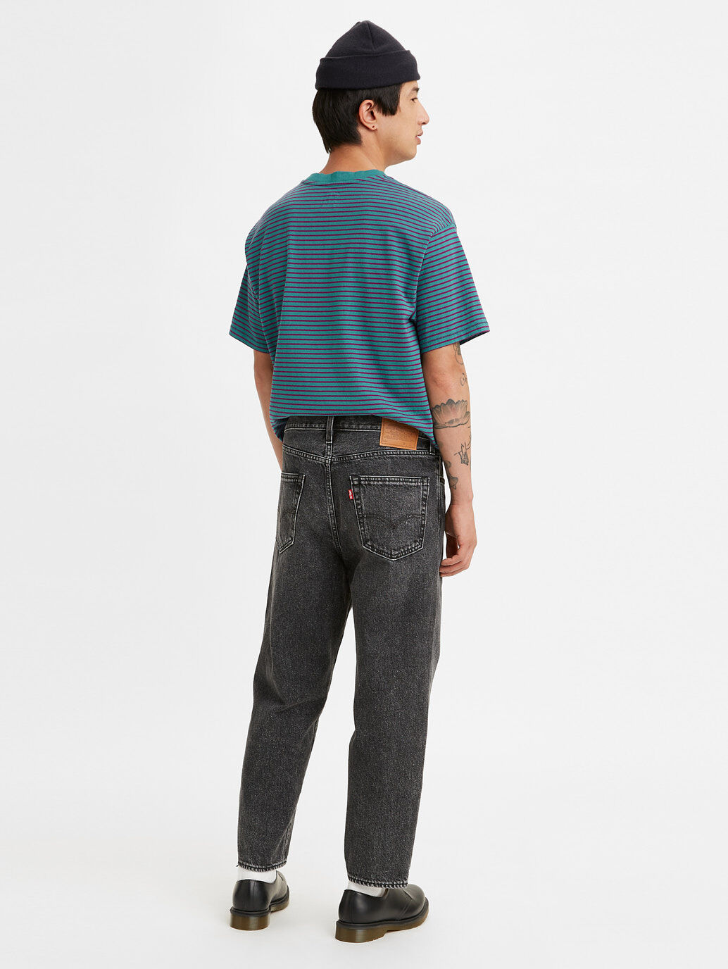 dark blue 501 levis