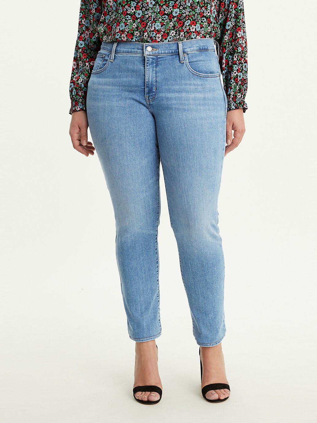 plus size levi mom jeans