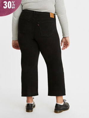 Levi's® Australia Women's Curve Clothing - Fits For All Shapes