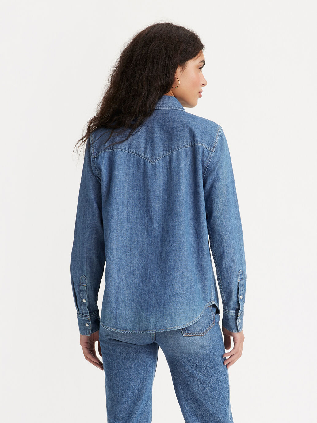 Buy Levis Women Blue Regular Fit Solid Denim Casual Shirt - Shirts for Women  8315279 | Myntra