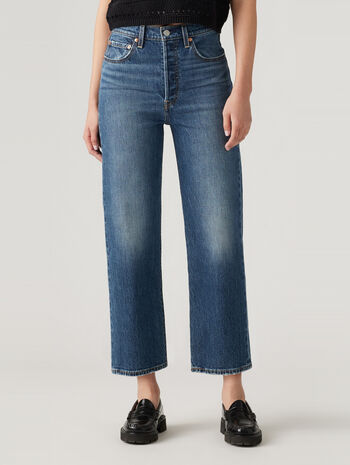 Levi's® Women's Ribcage Straight Ankle Jeans